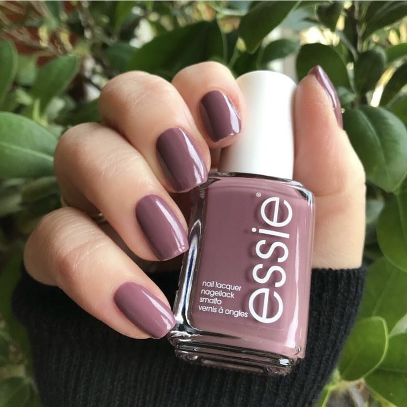 Essie ES610 Island Hopping 濃郁的紫紅色指甲油 Nail Polish